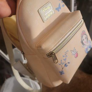 Snow white mini backpack